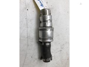 Gebruikte Intercooler Buis Hyundai i30 (PDEB5/PDEBB/PDEBD/PDEBE) 1.0 T-GDI 12V Hybrid 48V Prijs € 69,00 Margeregeling aangeboden door Wessel Parts & Service B.V.