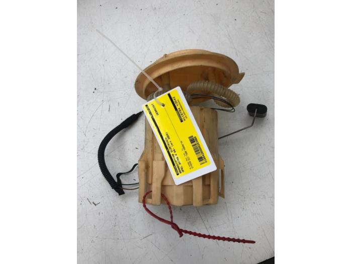Brandstofpomp Elektrisch van een Opel Astra H (L48) 1.7 CDTi 16V 2009