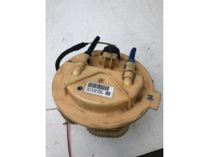 Gebruikte Tank element Pomp Opel Astra H (L48) 1.7 CDTi 16V Prijs € 45,00 Margeregeling aangeboden door Wessel Parts & Service B.V.