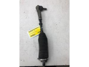 Gebruikte Spoorstang links Skoda Octavia Combi (5EAC) 1.6 TDI 16V Prijs € 45,00 Margeregeling aangeboden door Autobedrijf G.H. Wessel B.V.