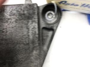 Gebruikte Trillings demper Landrover Range Rover Velar (LY) 2.0 16V P300 AWD Prijs € 35,00 Margeregeling aangeboden door Wessel Parts & Service B.V.