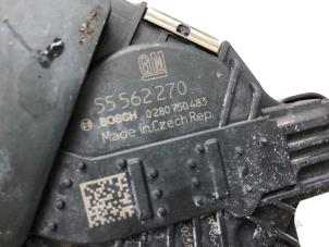 Gebruikte Gasklephuis Opel Corsa E 1.4 16V Prijs € 39,00 Margeregeling aangeboden door Wessel Parts & Service B.V.