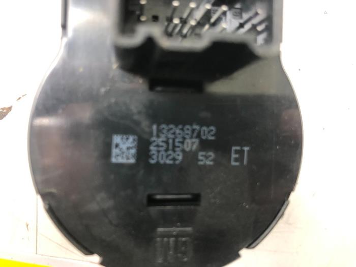 OPEL Astra J (2009-2020) Headlight Switch Control Unit 13268702 17336553