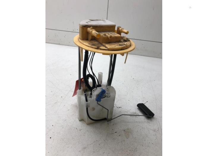Gebruikte Tank element Pomp Opel Combo Life/Tour 1.5 CDTI 130 Prijs op aanvraag aangeboden door Wessel Parts & Service B.V.