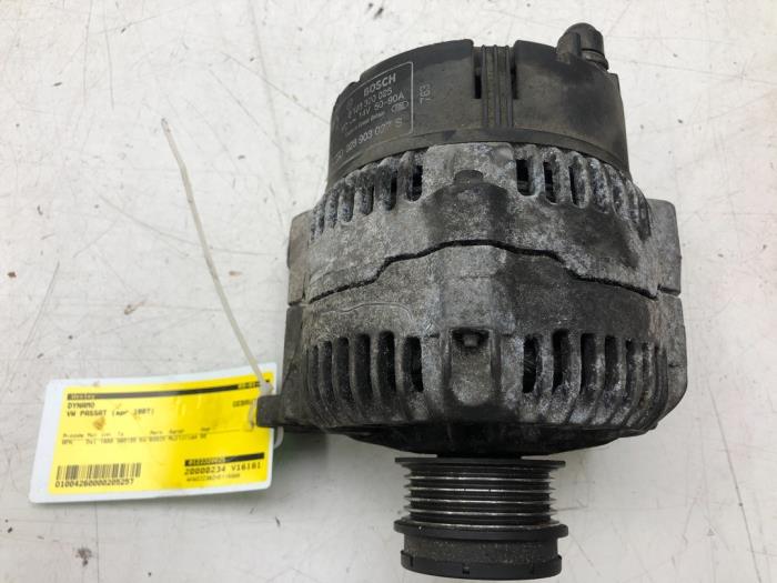 Gebruikte Dynamo Volkswagen Passat (3B2) 1.9 TDi 110 Prijs € 61,95 Margeregeling aangeboden door Wessel Parts & Service B.V.