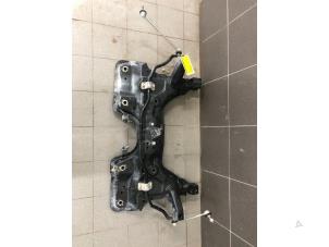 Gebruikte Subframe Opel Corsa E 1.4 16V Prijs € 125,00 Margeregeling aangeboden door Wessel Parts & Service B.V.