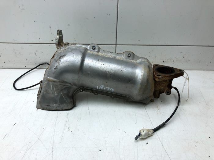 Gebruikte Katalysator Nissan NT 400 Cabstar 3.0 DCI 35.13 Prijs € 1.153,95 Margeregeling aangeboden door Wessel Parts & Service B.V.