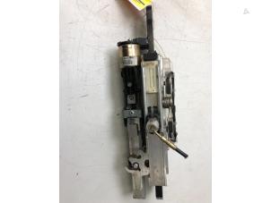 Gebruikte Rolbeugel Mercedes SL (R230) 3.7 SL-350 V6 18V Prijs € 69,00 Margeregeling aangeboden door Wessel Parts & Service B.V.