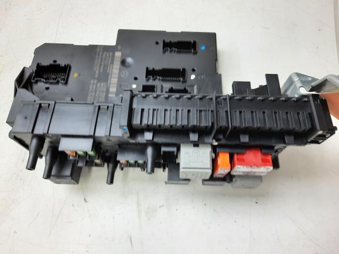 MERCEDES-BENZ C-Class W204/S204/C204 (2004-2015) Fuse Box 2049060205 17430493