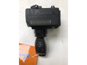 Gebruikte Afstands Bediening Set Mercedes C (W204) 2.2 C-220 CDI 16V BlueEFFICIENCY Prijs op aanvraag aangeboden door Autobedrijf G.H. Wessel B.V.