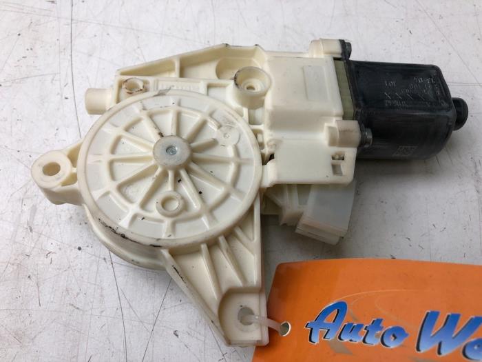 MERCEDES-BENZ C-Class W204/S204/C204 (2004-2015) Front Right Door Window Control Motor 2048200642 17423026