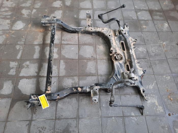 Gebruikte Subframe Opel Astra K 1.4 Turbo 16V Prijs € 313,95 Margeregeling aangeboden door Wessel Parts & Service B.V.