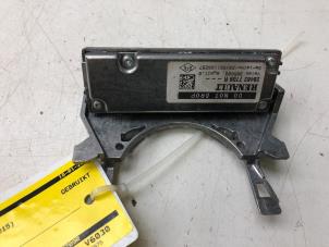 Gebruikte Camera voorzijde Renault Grand Scénic III (JZ) 1.6 dCi Prijs € 125,00 Margeregeling aangeboden door Wessel Parts & Service B.V.