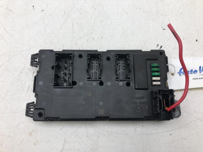 Gebruikte Computer Body Control BMW 4 serie Gran Coupe (F36) 425d 2.0 16V Prijs € 93,45 Margeregeling aangeboden door Wessel Parts & Service B.V.