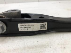 Gebruikte Motorrubber Seat Leon ST (5FF) 2.0 TSI FR 16V Prijs € 45,00 Margeregeling aangeboden door Wessel Parts & Service B.V.