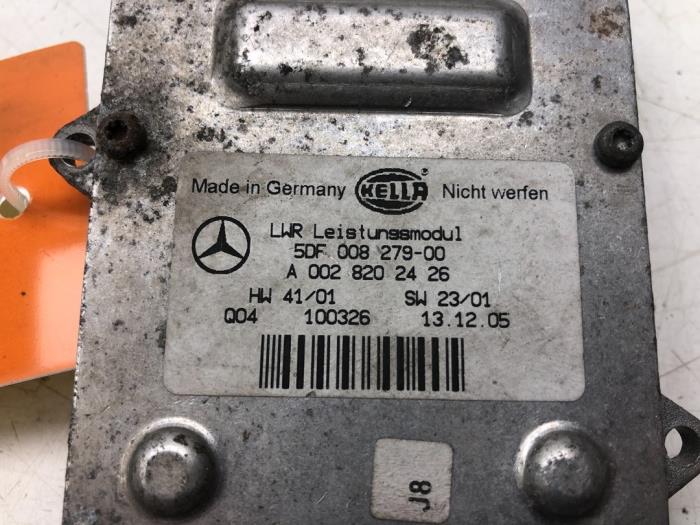 MERCEDES-BENZ E-Class W211/S211 (2002-2009) Ksenona bloks 5DF008279 17552576