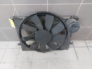 Gebruikte Koelvin Motor Mercedes S (W220) 5.0 S-500 V8 24V Prijs € 199,00 Margeregeling aangeboden door Wessel Parts & Service B.V.