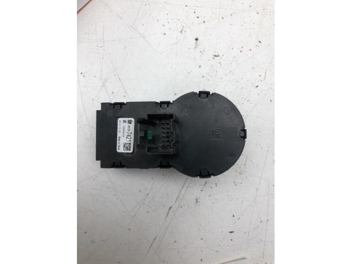 CHEVROLET Trax 1 generation (2013-2022) Headlight Switch Control Unit 95297421 17574215