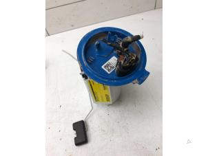 Gebruikte Tank element Pomp Skoda Octavia Combi (NXAC) 1.0 TSI e-TEC 12V Prijs € 39,00 Margeregeling aangeboden door Wessel Parts & Service B.V.