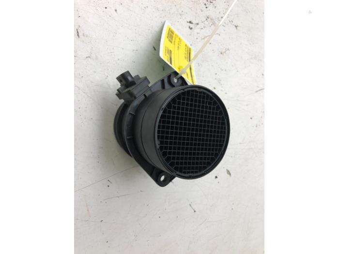 Gebruikte Luchthoeveelheidsmeter Audi A4 Avant (B8) 2.0 TDI 16V Prijs € 36,75 Margeregeling aangeboden door Wessel Parts & Service B.V.