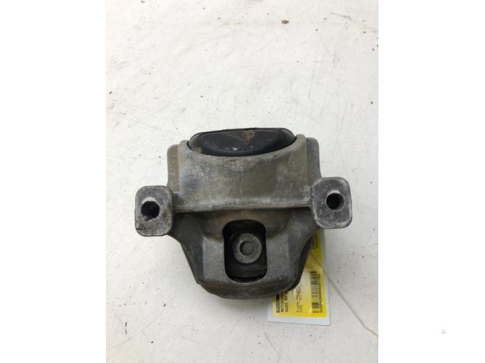 AUDI A4 B8/8K (2011-2016) Right Side Engine Mount 8R0199381 17663691