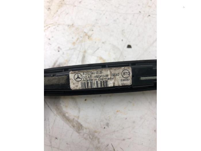 Gebruikte Parkeerhulp computer Mercedes E (C207) E-350 CDI V6 24V Prijs € 30,45 Margeregeling aangeboden door Wessel Parts & Service B.V.