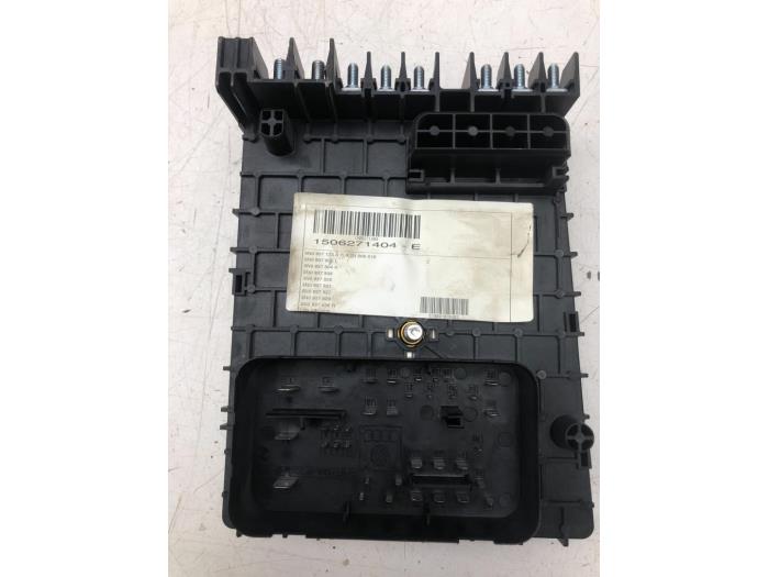 VOLKSWAGEN Tiguan 1 generation (2007-2017) Fuse Box 3C0937125A 17705812