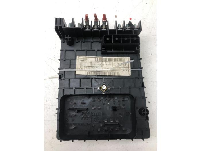 AUDI Q3 8U (2011-2020) Fuse Box 3C0937125A 17705792