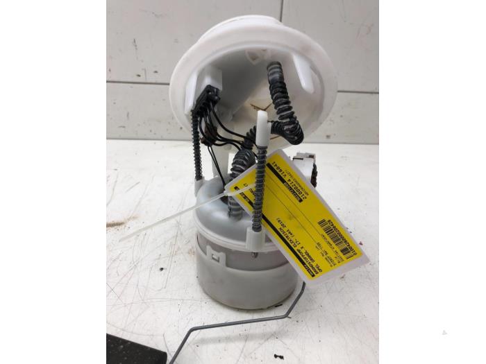 Gebruikte Tank element Pomp Opel Grandland (X) 1.2 Turbo 12V Prijs op aanvraag aangeboden door Wessel Parts & Service B.V.