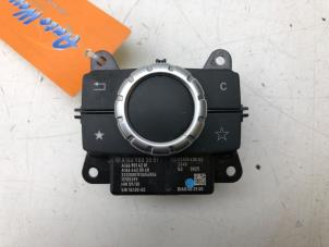 Gebruikte MMI schakelaar Mercedes ML III (166) 3.0 ML-350 BlueTEC V6 24V 4-Matic Prijs € 89,00 Margeregeling aangeboden door Wessel Parts & Service B.V.