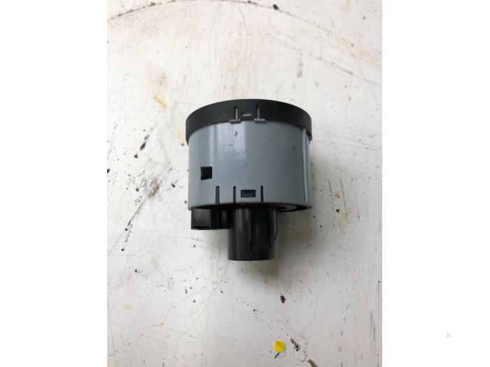 SKODA Fabia 3 generation (2014-2021) Headlight Switch Control Unit 5E0941431D 17893115