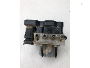 Gebruikte ABS Pomp Opel Corsa E 1.4 16V Prijs € 49,00 Margeregeling aangeboden door Wessel Parts & Service B.V.