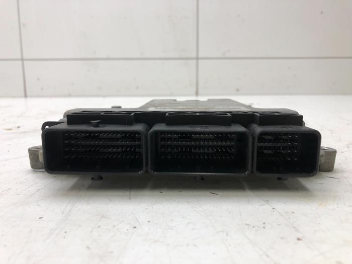 RENAULT Clio 4 generation (2012-2020) Motorstyrenhet ECU 237102747R 18063296