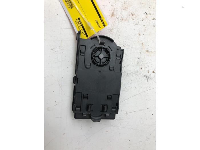 Gebruikte Computer Diversen Opel Corsa E 1.3 CDTi 16V ecoFLEX Prijs € 51,45 Margeregeling aangeboden door Wessel Parts & Service B.V.
