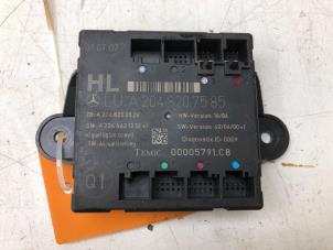 Gebruikte Centrale Deurvergrendelings Module Mercedes C (W204) 2.2 C-220 CDI 16V Prijs € 39,00 Margeregeling aangeboden door Wessel Parts & Service B.V.