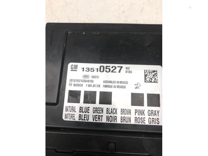 Computer Body Control van een Opel Insignia Sports Tourer 2.0 CDTI 16V 2016