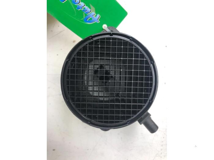 Gebruikte Luchthoeveelheidsmeter Volkswagen Passat Variant (3C5) 2.0 TDI 16V 170 Prijs € 40,95 Margeregeling aangeboden door Wessel Parts & Service B.V.