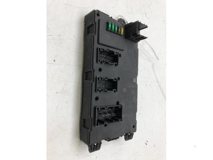 Bodycontrol Module van een BMW 3 serie Touring (F31) 318d 2.0 16V 2016