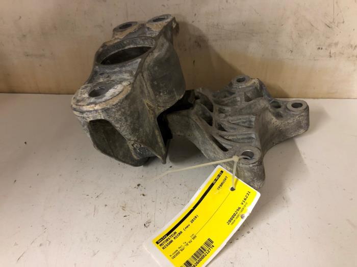 Gebruikte Motorsteun Nissan Micra (K14) 1.0 IG-T 100 Prijs € 51,45 Margeregeling aangeboden door Wessel Parts & Service B.V.