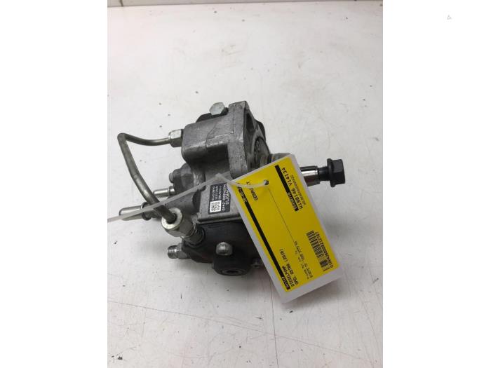 Gebruikte Dieselpomp Opel Astra K 1.6 CDTI 110 16V Prijs € 156,45 Margeregeling aangeboden door Wessel Parts & Service B.V.