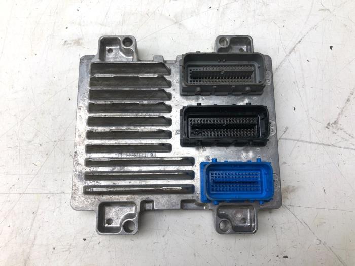 Gebruikte Computer Motormanagement Opel Corsa E 1.4 Turbo 16V Prijs € 183,75 Margeregeling aangeboden door Wessel Parts & Service B.V.