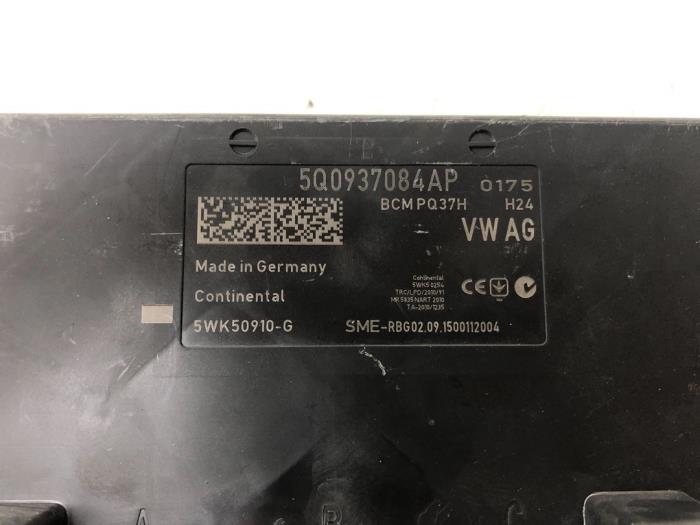 Gebruikte Module Bodycontrol Volkswagen Golf VII (AUA) 1.2 TSI 16V Prijs € 82,95 Margeregeling aangeboden door Wessel Parts & Service B.V.