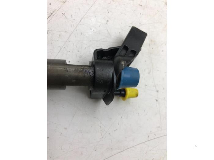 MERCEDES-BENZ M-Class W166 (2011-2015) Injecteur de carburant 6420701387 18328127