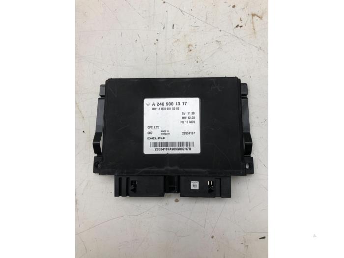 Gebruikte Computer Diversen Mercedes CLA Shooting Brake (117.9) 1.5 CLA-180 d 16V Prijs € 72,45 Margeregeling aangeboden door Wessel Parts & Service B.V.