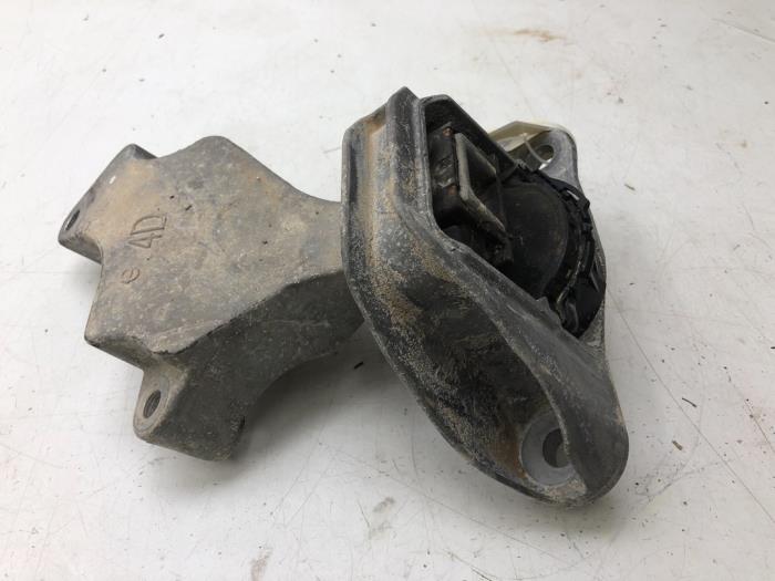 Gebruikte Motorsteun Nissan Micra (K14) 1.0 IG-T 100 Prijs € 51,45 Margeregeling aangeboden door Wessel Parts & Service B.V.