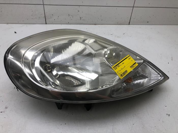 RENAULT Trafic 2 generation (2001-2015) Front Right Headlight 8200701356 20421284