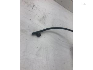 Gebruikte Motorrubber Mercedes S (222.0/222.1) 3.0 S-400d 4-Matic Prijs € 125,00 Margeregeling aangeboden door Wessel Parts & Service B.V.