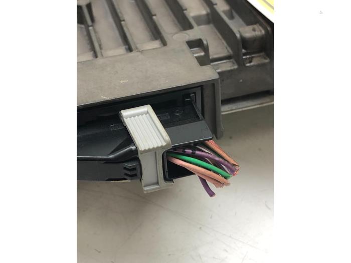 Gebruikte Radar sensor Mercedes S (222.0/222.1) 3.0 S-400d 4-Matic Prijs € 261,45 Margeregeling aangeboden door Wessel Parts & Service B.V.