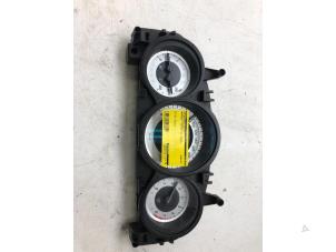 Gebruikte Tellerklok Mercedes C Estate (S204) 1.8 C-180 CGI 16V Prijs € 225,00 Margeregeling aangeboden door Wessel Parts & Service B.V.