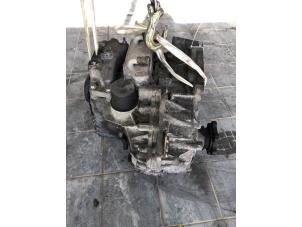 Gebruikte Automaatbak Volkswagen Passat Variant (3C5) 2.0 TDI 16V 140 Prijs € 749,00 Margeregeling aangeboden door Wessel Parts & Service B.V.